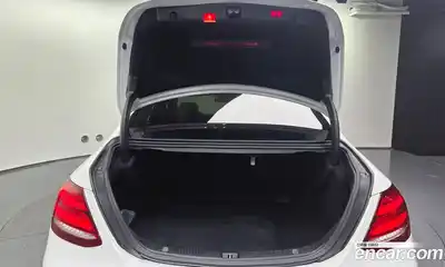 Mercedes-Benz E-Class 2017 1.9 Автомат в Москве № 161741, миниатюра 3