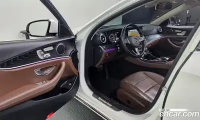Mercedes-Benz E-Class 2017 1.9 Автомат в Москве № 161741, миниатюра 5