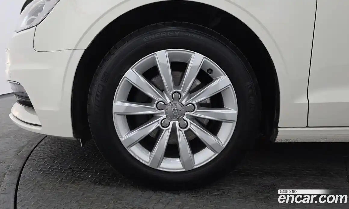 Audi A3 2015 1.6 Автомат в Москве № 162470, фото 5