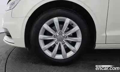 Audi A3 2015 1.6 Автомат в Москве № 162470, миниатюра 5