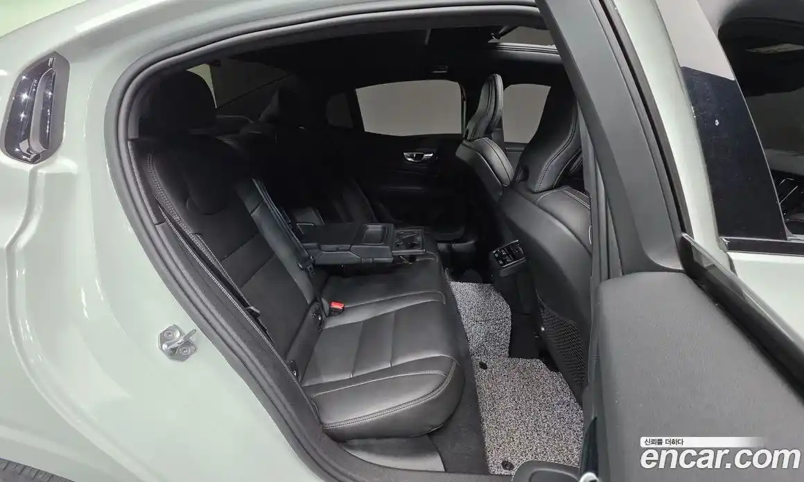 Volvo S60 2022 2.0 Автомат в Москве № 164324, фото 11