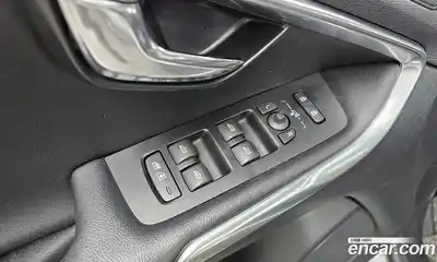 Volvo V40 2019 2.0 Автомат в Москве № 164361, миниатюра 6