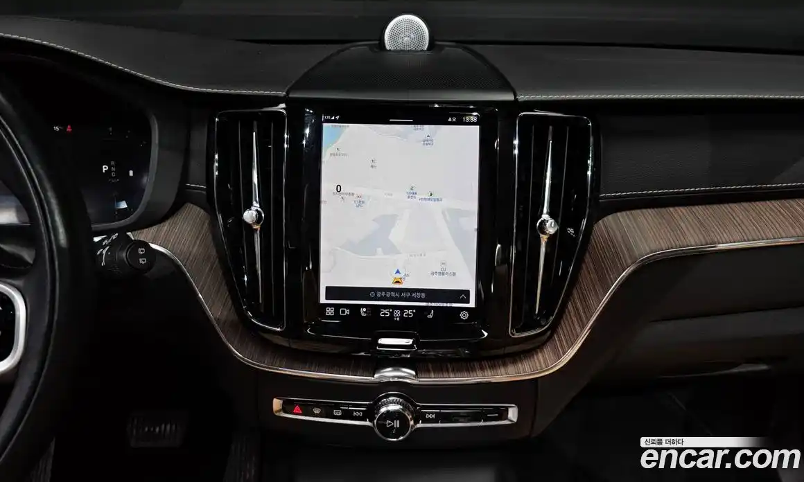 Volvo XC60 2022 2.0 Автомат в Москве № 164412, фото 17