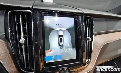 Volvo XC60 2022 2.0 Автомат в Москве № 164412, миниатюра 3