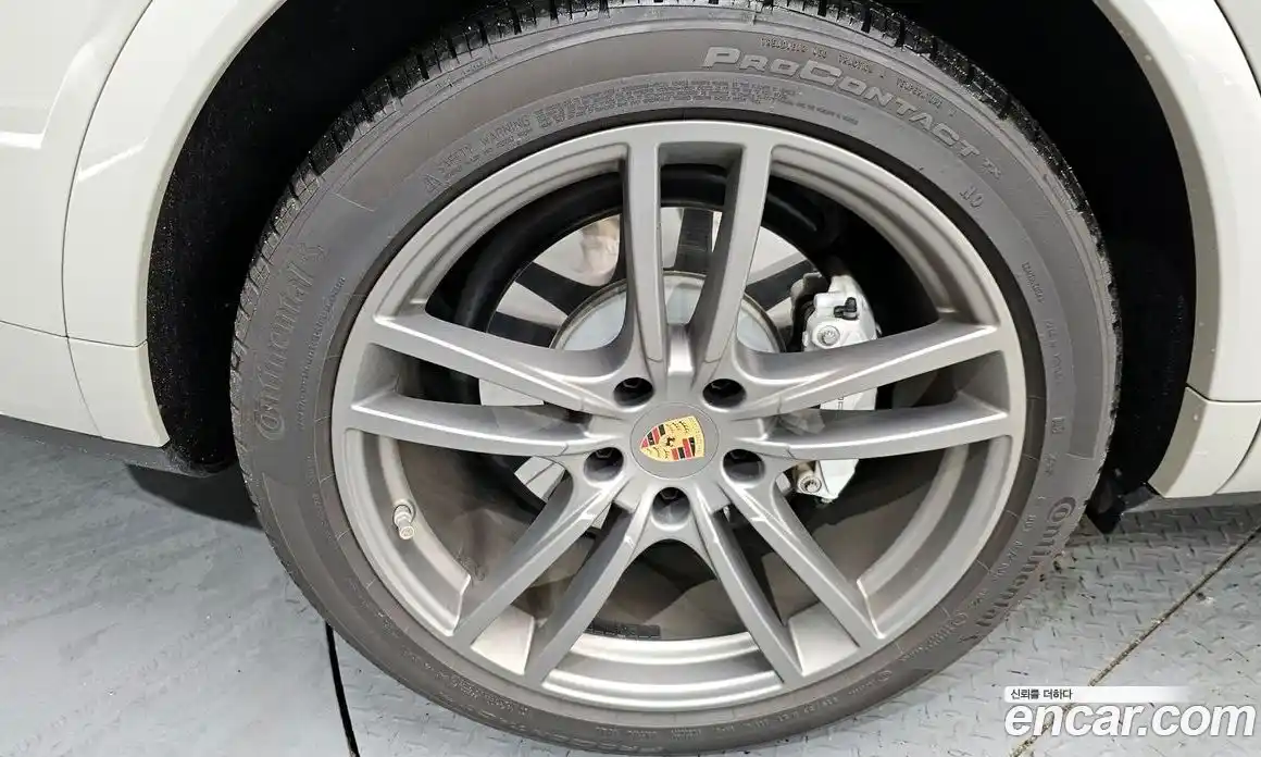 Porsche Cayenne 2023 4.0 Автомат в Москве № 164970, фото 12