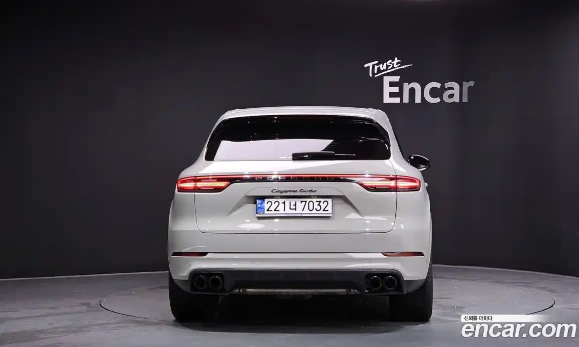 Porsche Cayenne 2023 4.0 Автомат в Москве № 164970, фото 13