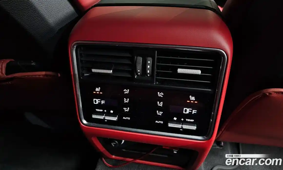 Porsche Cayenne 2023 4.0 Автомат в Москве № 164970, фото 17