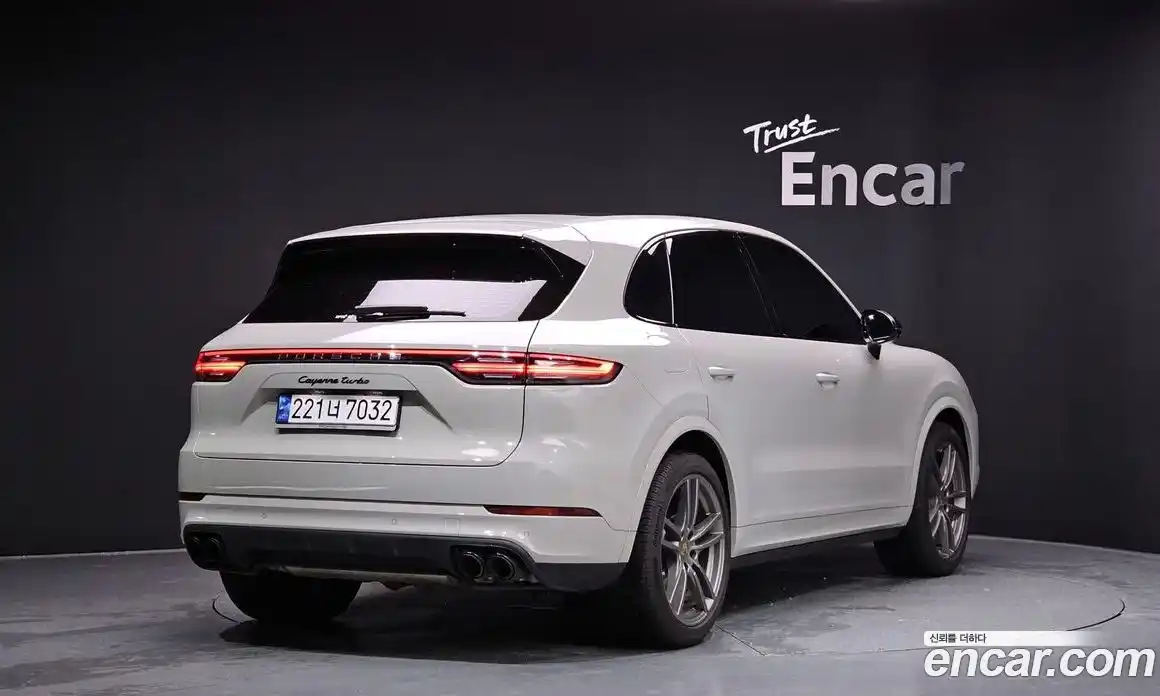 Porsche Cayenne 2023 4.0 Автомат в Москве № 164970, фото 18