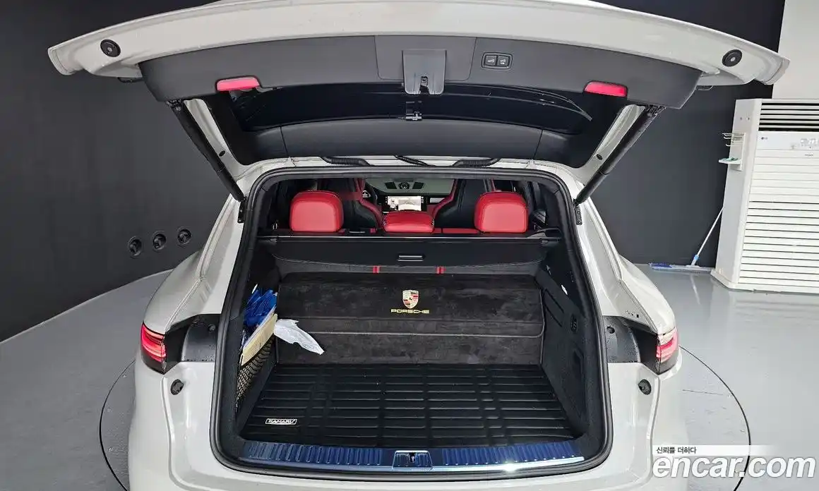 Porsche Cayenne 2023 4.0 Автомат в Москве № 164970, фото 7