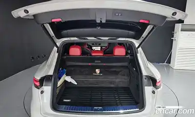 Porsche Cayenne 2023 4.0 Автомат в Москве № 164970, миниатюра 7