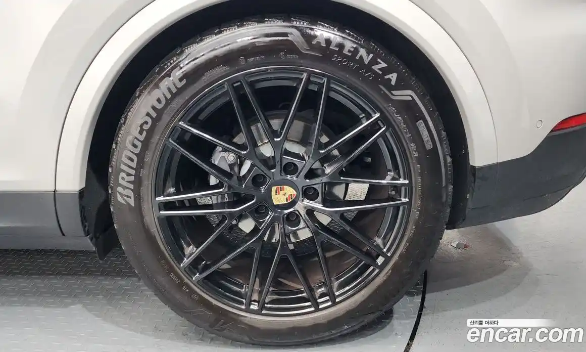 Porsche Cayenne 2024 3.0 Автомат в Москве № 165145, фото 7