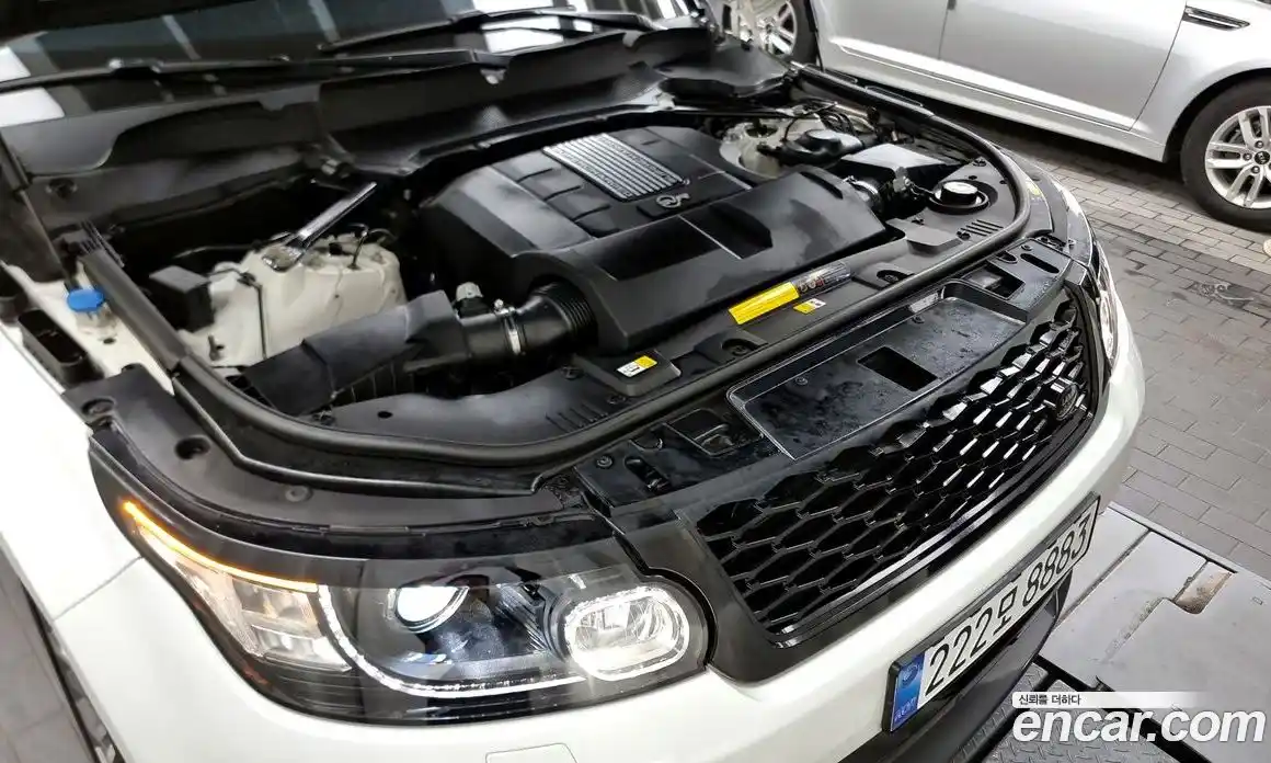 Land Rover Range-Rover Sport 2017 5.0 Автомат в Москве № 166286, фото 6