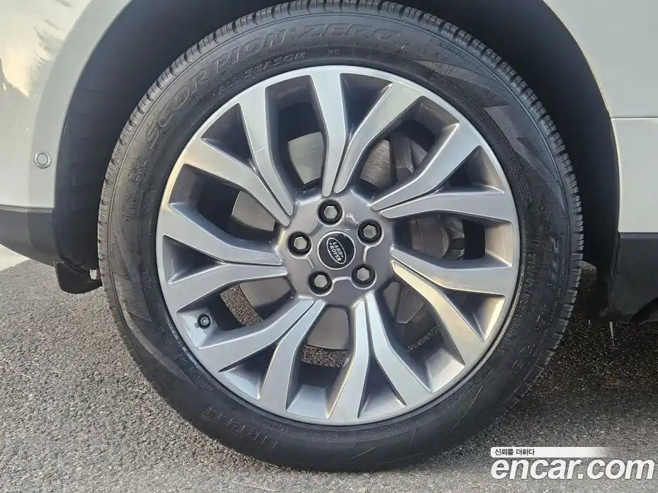 Land Rover Range-Rover 2015 4.4 Автомат в Москве № 166791, фото 5