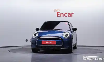 Mini Cooper 2022 1.5 Автомат в Москве № 166944, миниатюра 2