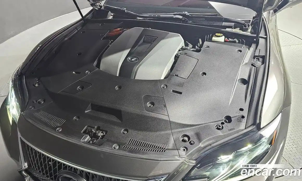 Lexus LS 2020 3.5 Автомат в Москве № 168124, фото 1