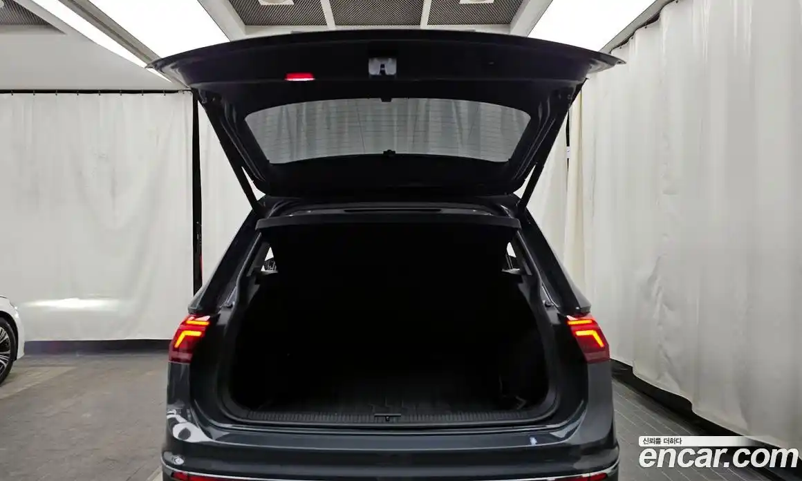 Volkswagen Tiguan 2022 2.0 Автомат в Москве № 168428, фото 13