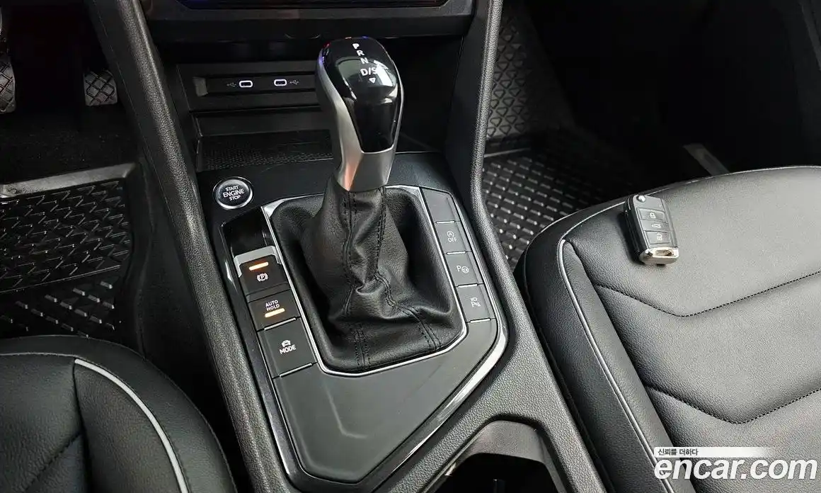 Volkswagen Tiguan 2022 2.0 Автомат в Москве № 168428, фото 18