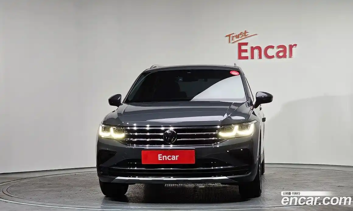 Volkswagen Tiguan 2022 2.0 Автомат в Москве № 168428, фото 19