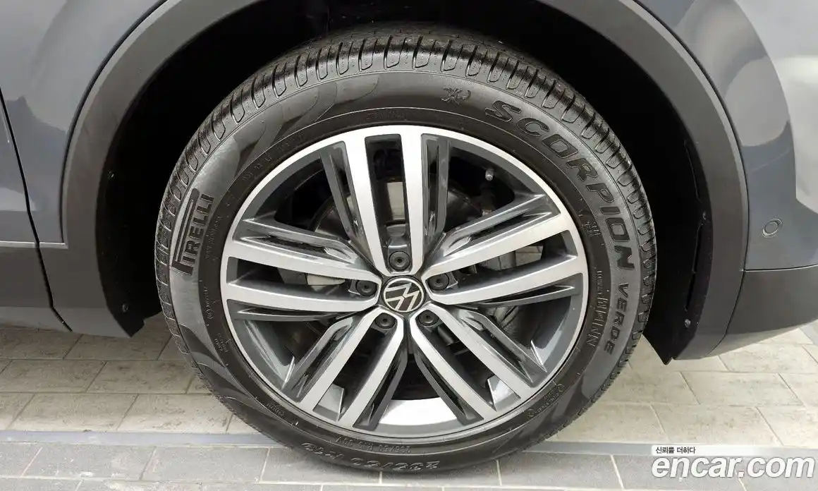 Volkswagen Tiguan 2022 2.0 Автомат в Москве № 168428, фото 20