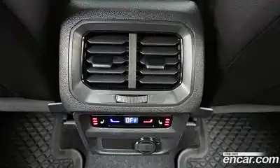 Volkswagen Tiguan 2022 2.0 Автомат в Москве № 168428, миниатюра 4