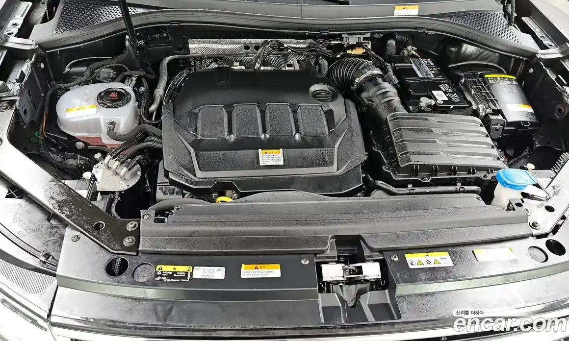 Volkswagen Tiguan 2022 2.0 Автомат в Москве № 168428, фото 9