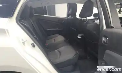 Toyota Prius 2019 1.8 Автомат в Москве № 170255, миниатюра 11