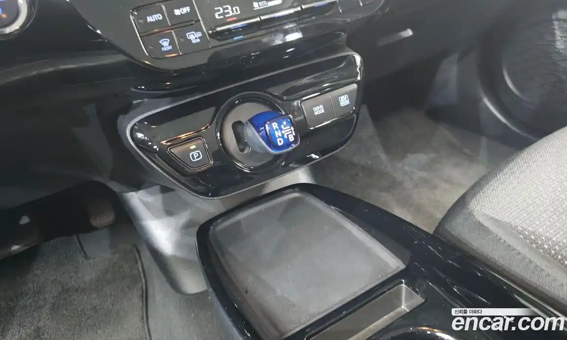 Toyota Prius 2019 1.8 Автомат в Москве № 170255, фото 7