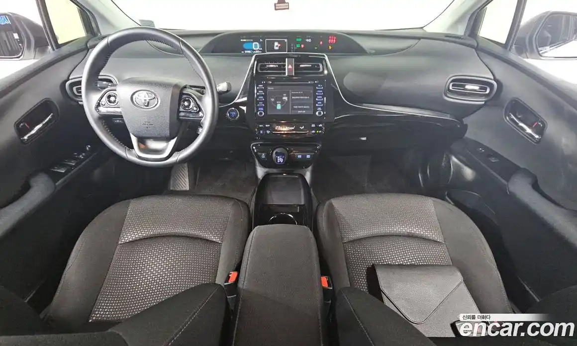 Toyota Prius 2019 1.8 Автомат в Москве № 170255, фото 10