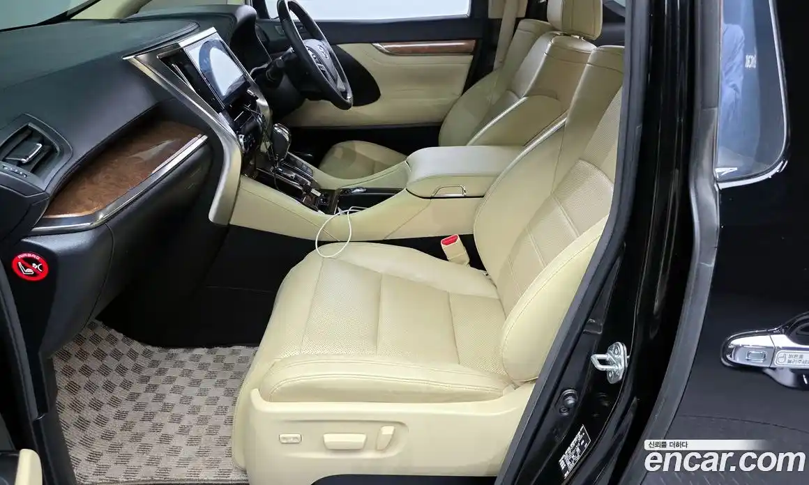 Toyota Alphard 2016 3.5 Автомат в Москве № 170316, фото 17