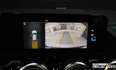 Mercedes-Benz GLA-Class 2023 2.0 Автомат в Москве № 176568, миниатюра 12