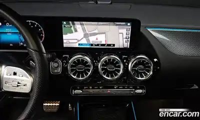 Mercedes-Benz GLA-Class 2023 2.0 Автомат в Москве № 176568, миниатюра 3