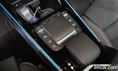 Mercedes-Benz GLA-Class 2023 2.0 Автомат в Москве № 176568, миниатюра 4