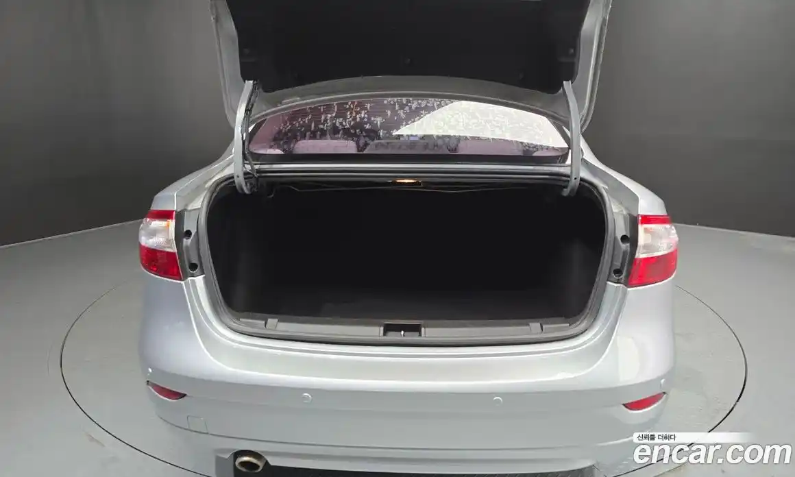 Renault SM3 2011 1.6 Автомат в Москве № 179920, фото 15