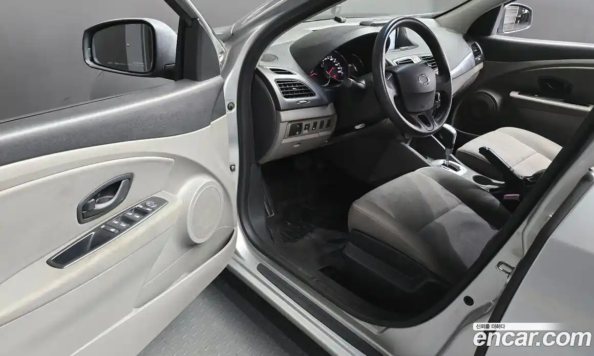 Renault SM3 2011 1.6 Автомат в Москве № 179920, фото 17