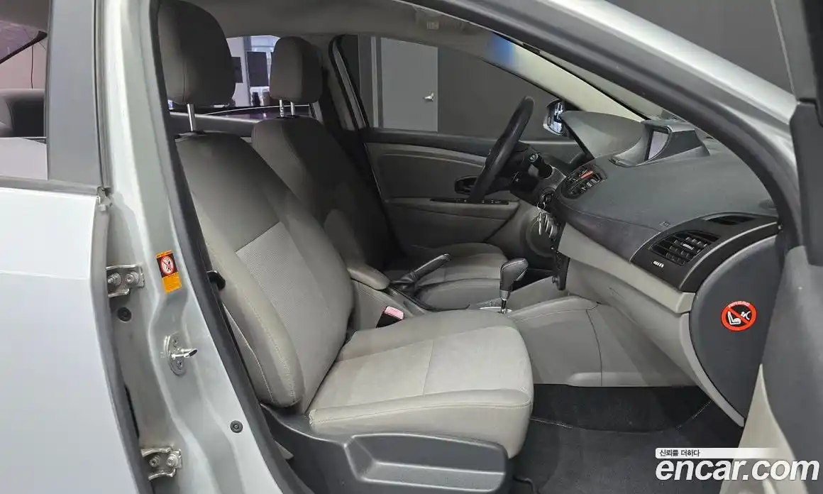 Renault SM3 2011 1.6 Автомат в Москве № 179920, фото 4