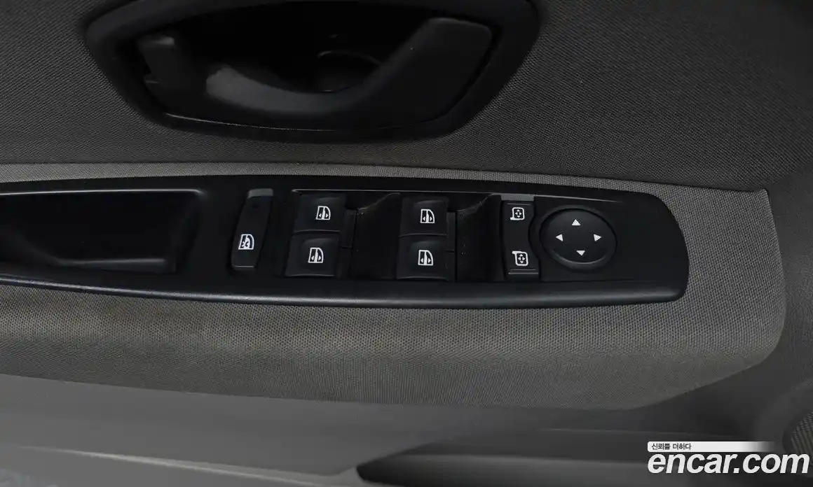 Renault SM3 2011 1.6 Автомат в Москве № 179920, фото 8