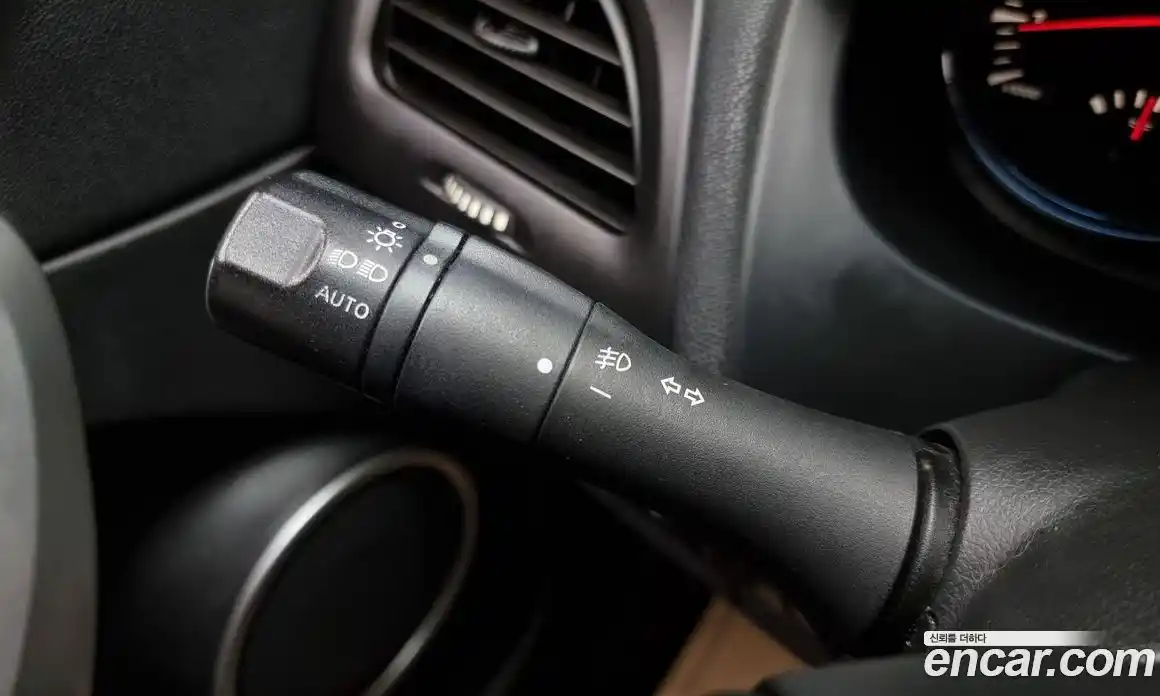 Renault SM3 2010 1.6 Автомат в Москве № 180744, фото 15