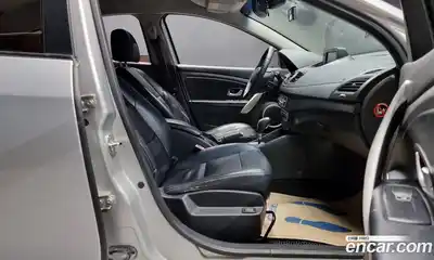 Renault SM3 2010 1.6 Автомат в Москве № 180744, миниатюра 5