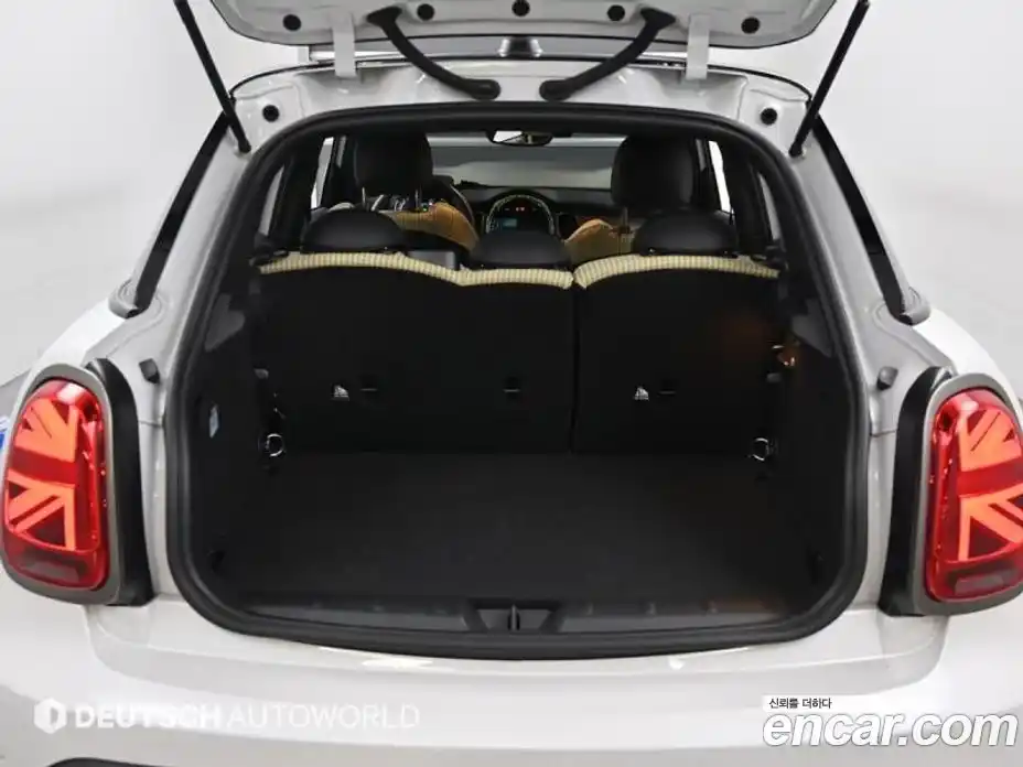 Mini Cooper 2023 2.0 Автомат в Москве № 182387, фото 20