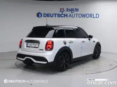 Mini Cooper 2023 2.0 Автомат в Москве № 182387, миниатюра 2