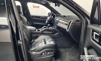 Porsche Cayenne, 2020