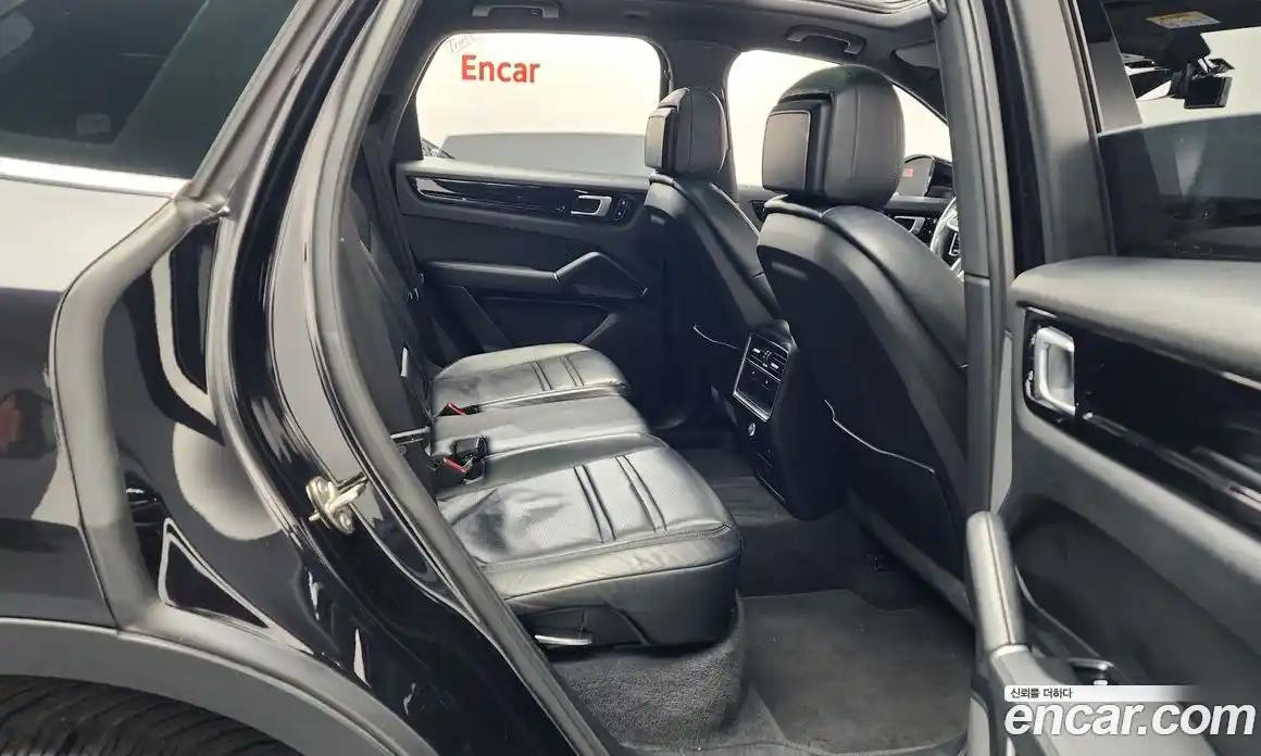 Porsche Cayenne 2020 3.0 Автомат в Москве № 183456, фото 7