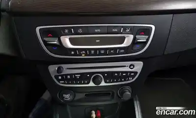 Renault SM3 2010 1.6 Автомат в Москве № 184044, миниатюра 3