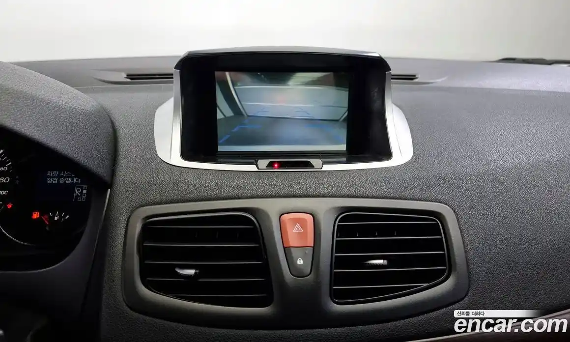 Renault SM3 2010 1.6 Автомат в Москве № 184044, фото 4