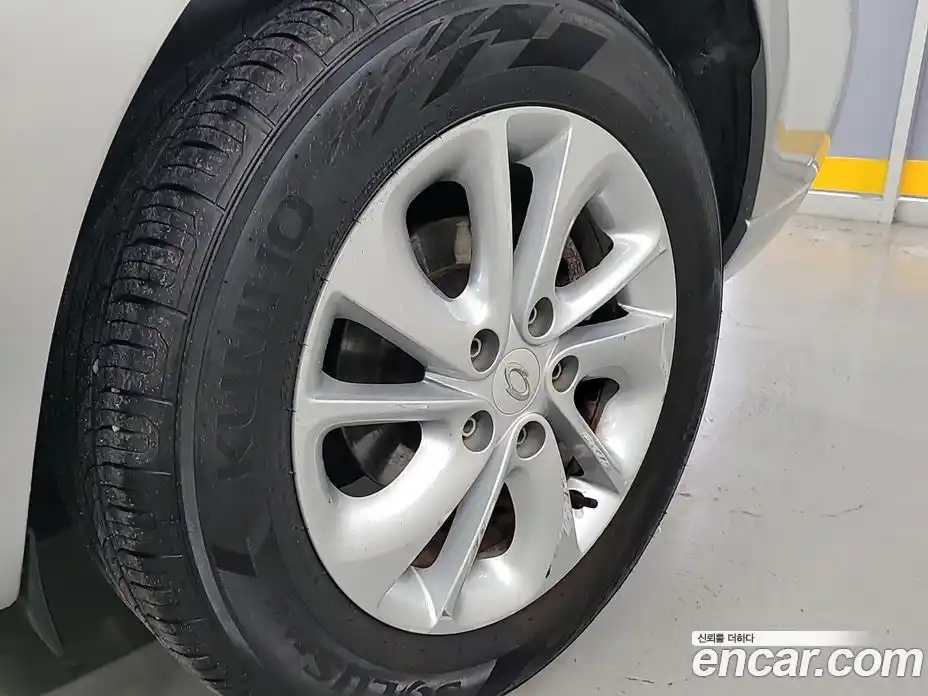 Renault SM3 2015 1.6 Автомат в Москве № 185430, фото 18