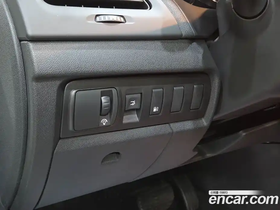 Renault SM3 2013 1.6 Автомат в Москве № 185790, фото 15