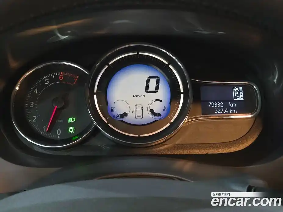 Renault SM3 2013 1.6 Автомат в Москве № 185790, фото 10