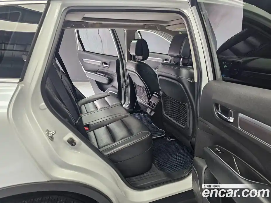 Renault QM6 2017 2.0 Вариатор в Москве № 186559, фото 12