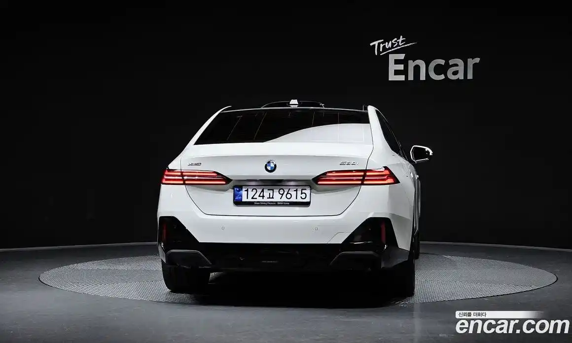 BMW 5-Series 2024 2.0 Автомат в Москве № 187436, фото 17