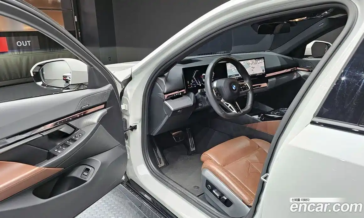 BMW 5-Series 2024 2.0 Автомат в Москве № 187436, фото 4